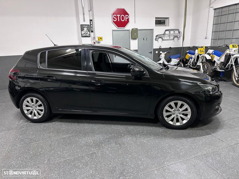 Peugeot 308 1.5 BlueHDi Style - 29