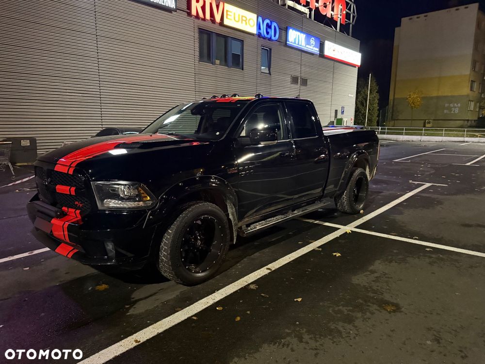 Dodge RAM 5.7 4x4 - 2