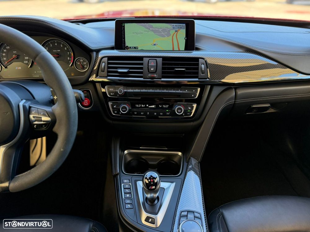 BMW M4 Auto - 26
