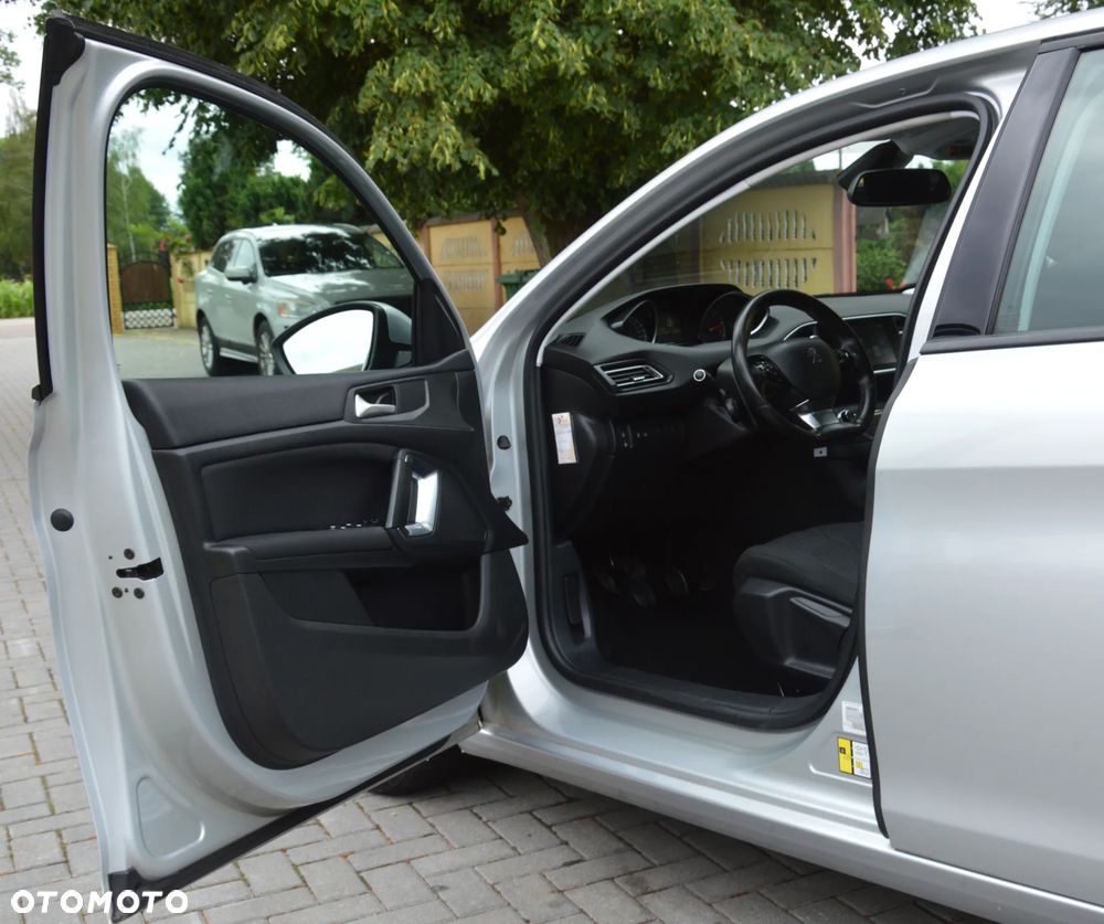 Peugeot 308 - 13