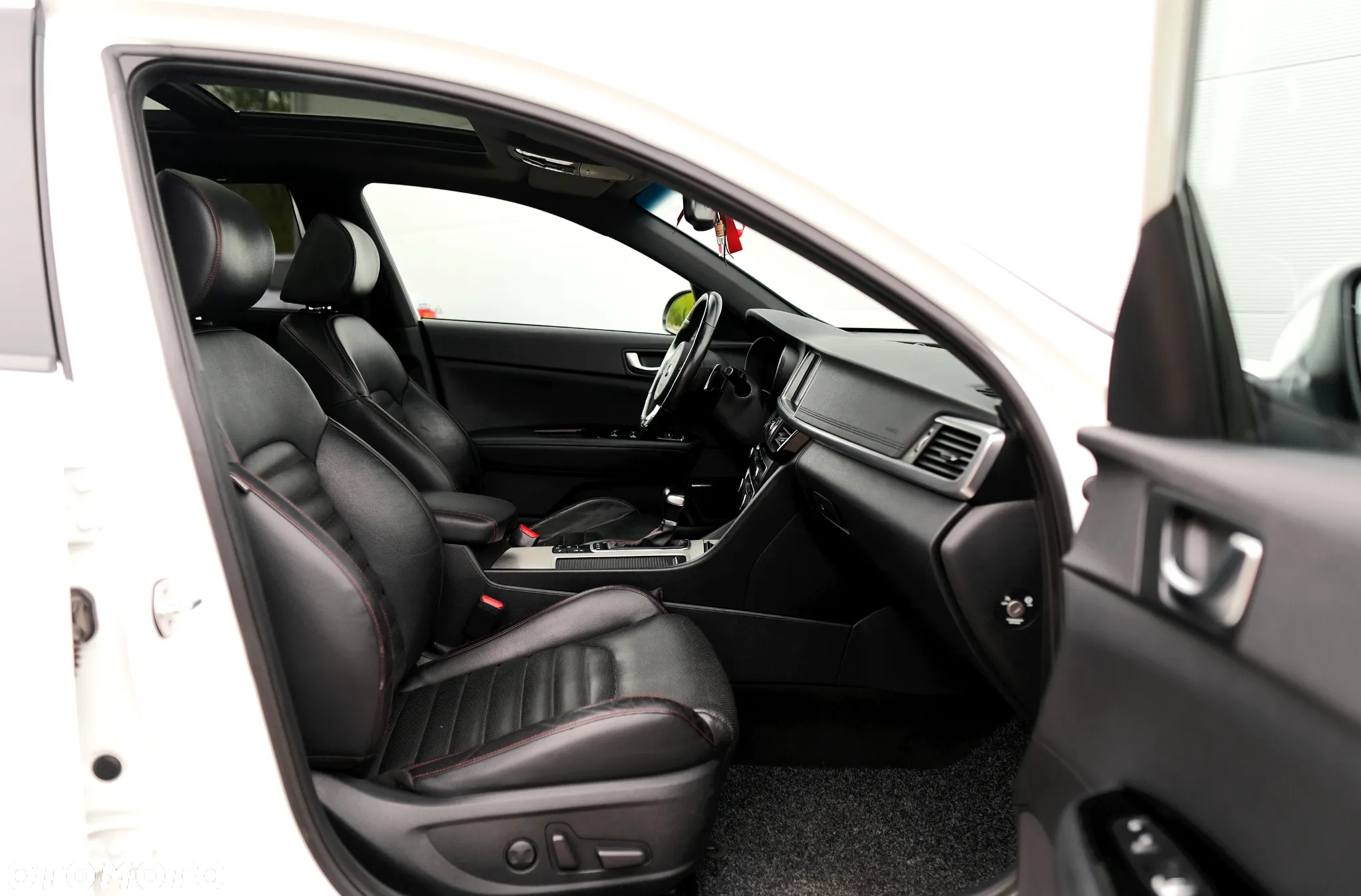 Kia Optima 1.7 CRDi XL - 27