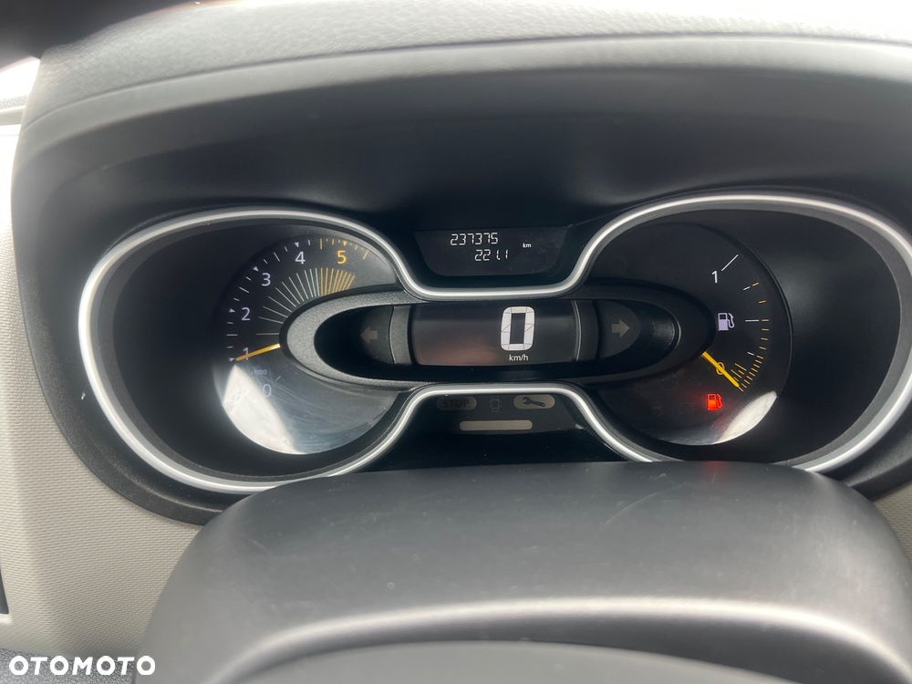 Renault Trafic - 32