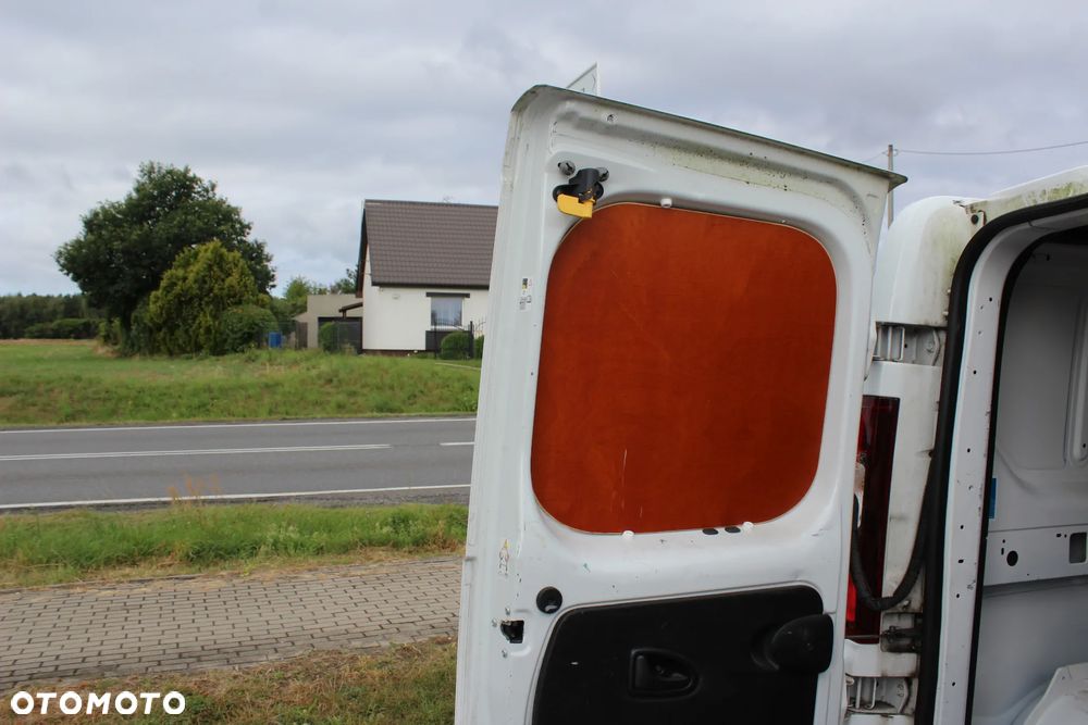 Renault Trafic - 30