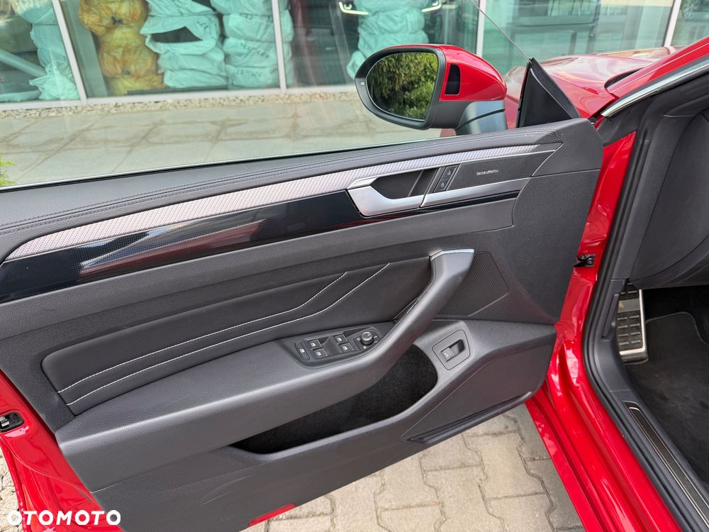 Volkswagen Arteon 2.0 TDI SCR 4Motion DSG R-Line - 18