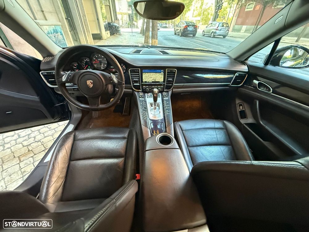 Porsche Panamera S Hybrid - 11