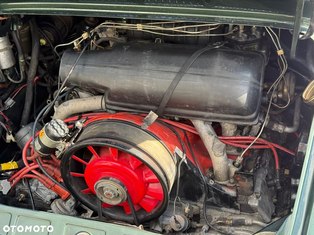 Porsche 911 - 24
