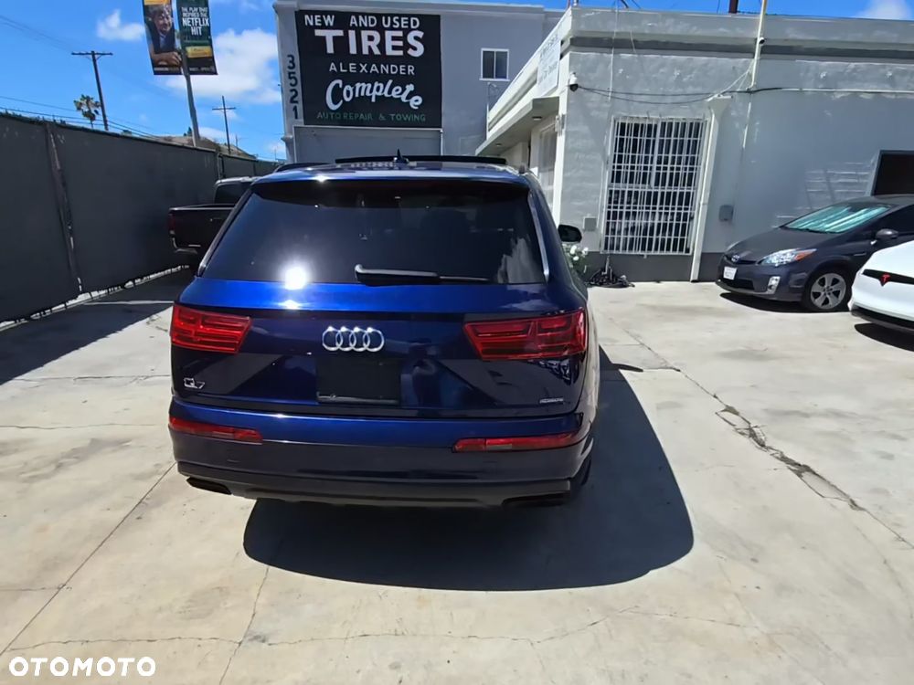 Audi Q7 - 3