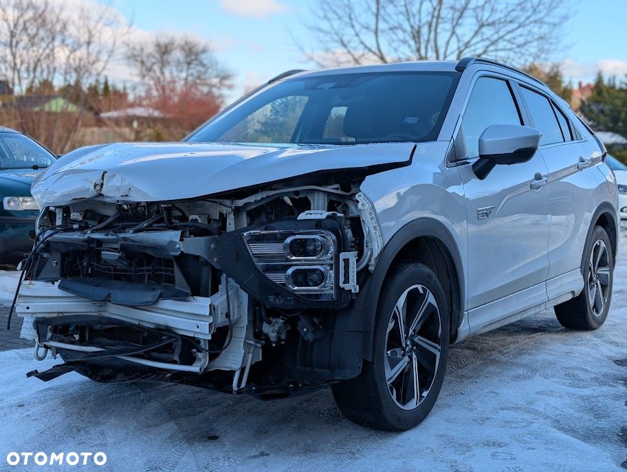 Mitsubishi Eclipse Cross - 12