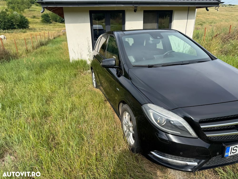 Mercedes-Benz B 180 - 4