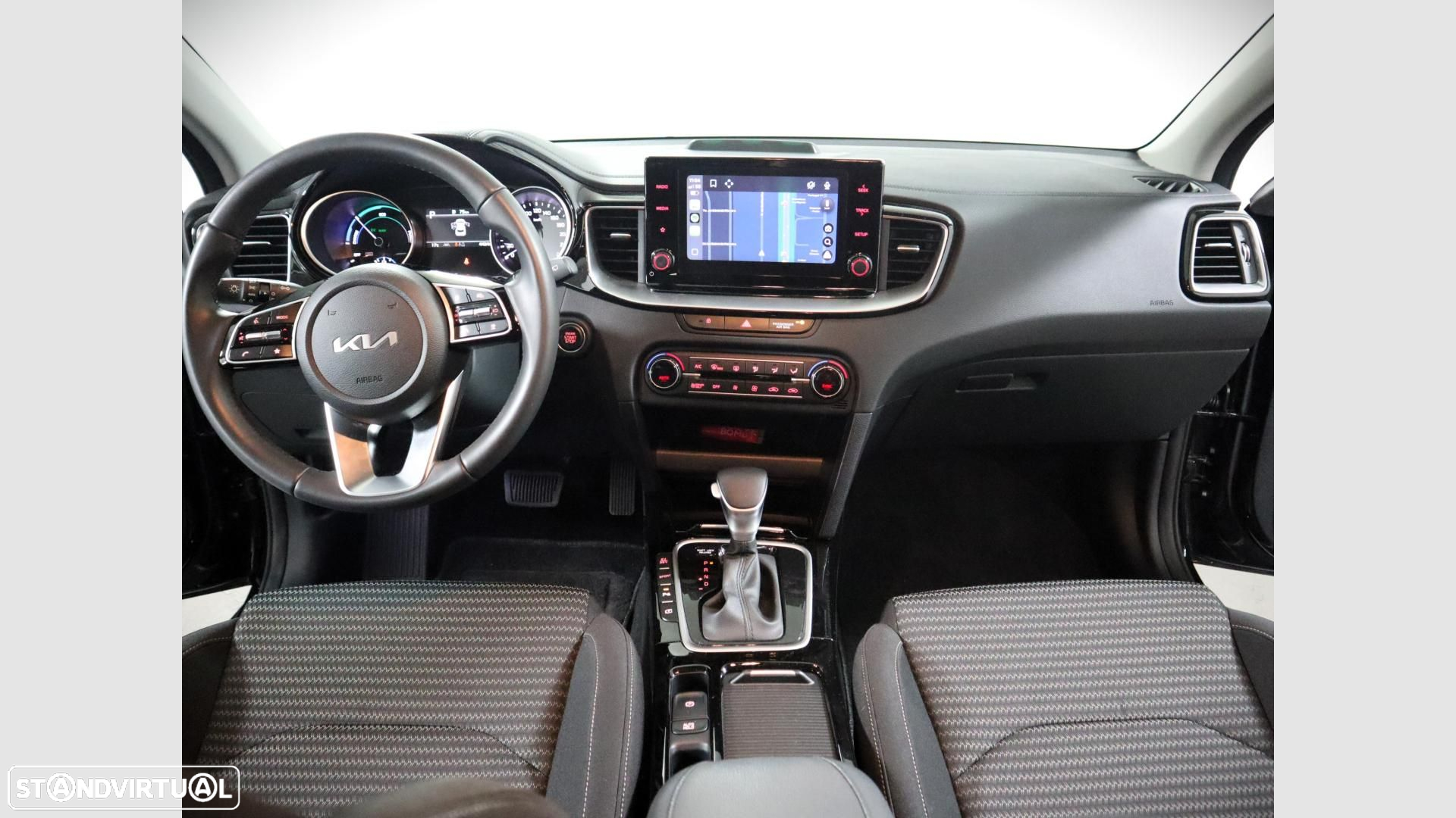 Kia XCeed - 8