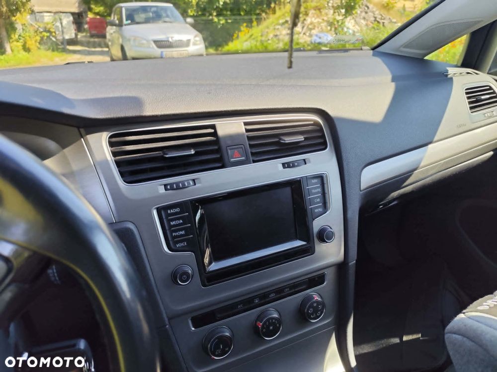 Volkswagen Golf 1.6 TDI BlueMotion Technology Comfortline - 2