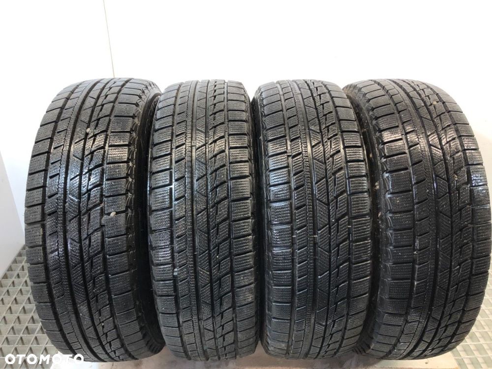 OPONA ZIMA 4X 195/65 15" FIREMAX - 1