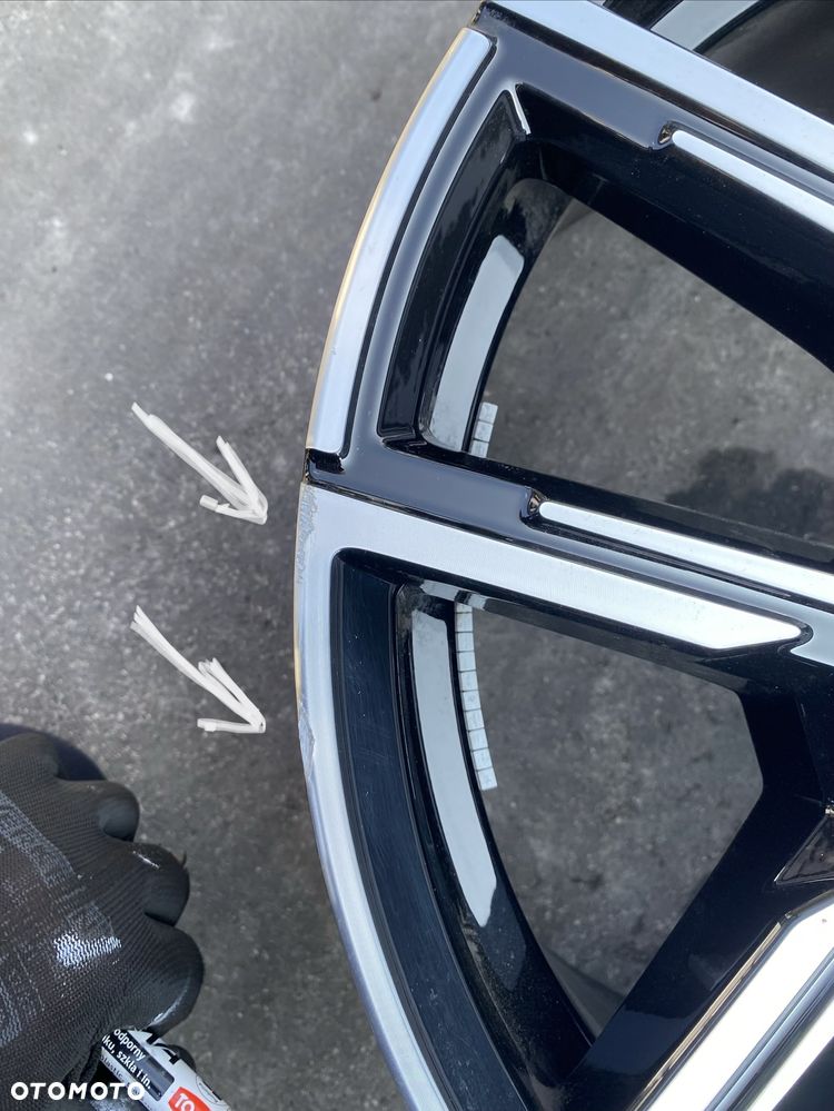 BMW IV 4 i4 G26 M pakiet M-pakiet 4 G22 G23 G24 ORYGINALNA ! felga aluminiowa 19 cali.   9 J x 19  9Jx19  5x112 5 x 112  ET42 is 42  8747305 CMS 1256-6  5A504D8  032617 - 8