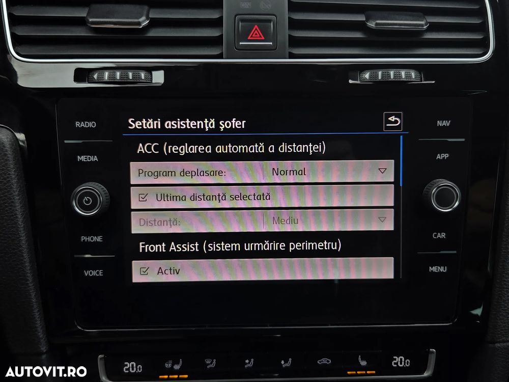 Volkswagen Golf 1.6 TDI DSG Sound - 14