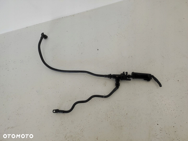 Rurka wąż przewód odpowietrzania paliwa BMW I 1 F20 F21 M140i 3.0B