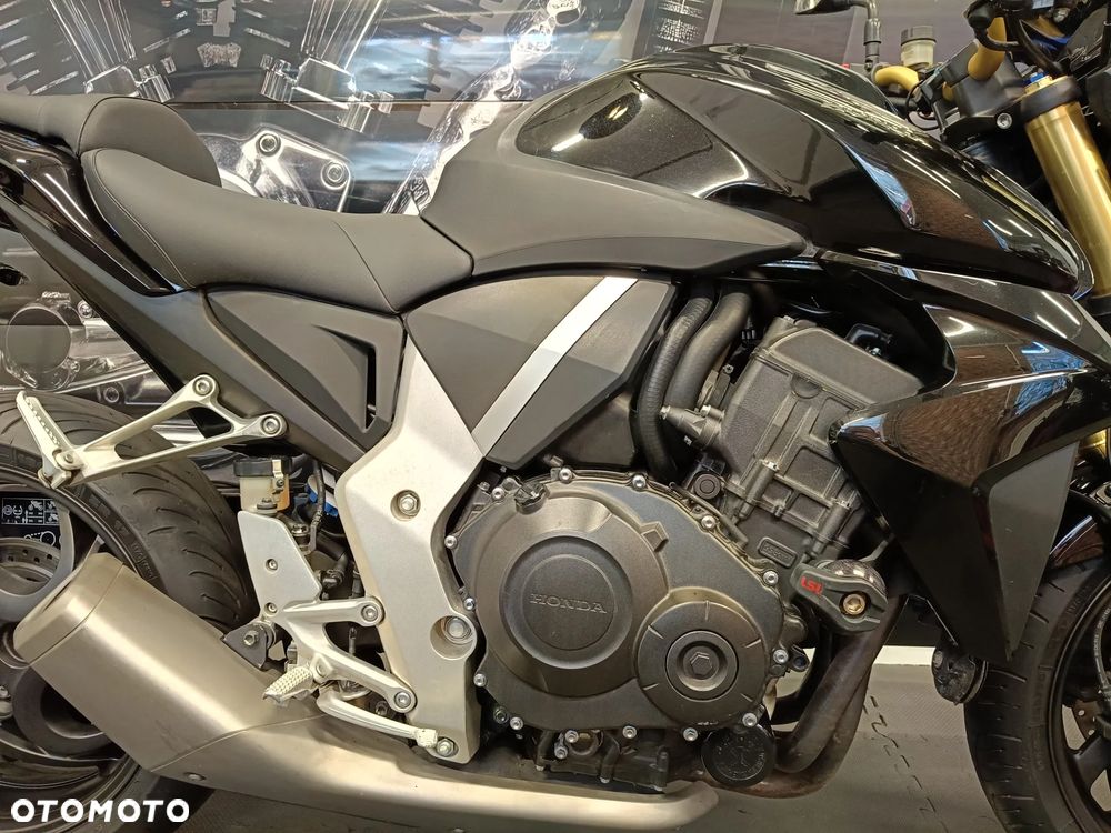Honda CB - 16