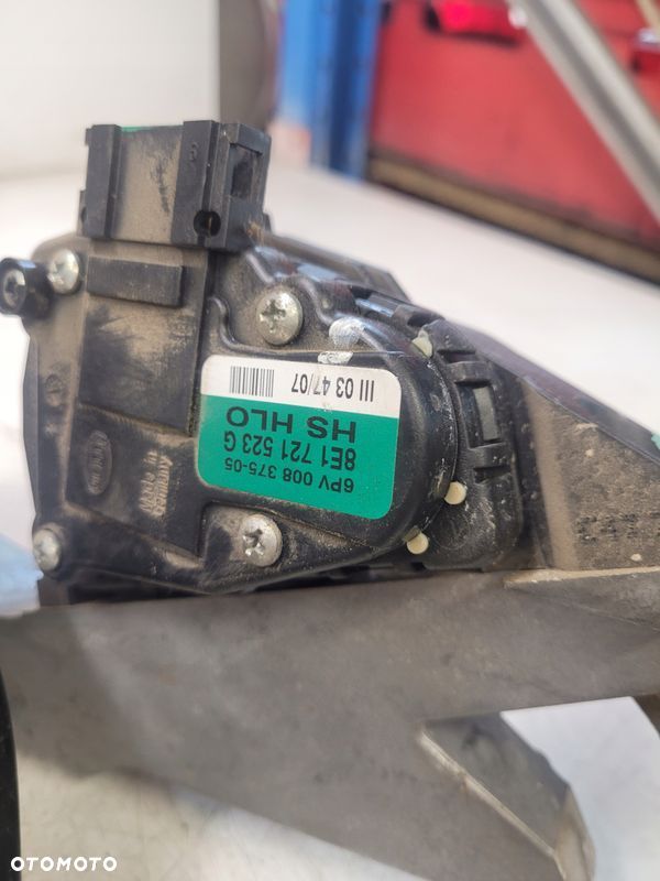PEDAŁY KOMPLET MANUAL AUDI A4 B6 B7 8E1721117D - 4