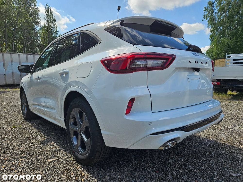 Ford Kuga 2.5 FHEV FWD ST-Line - 12