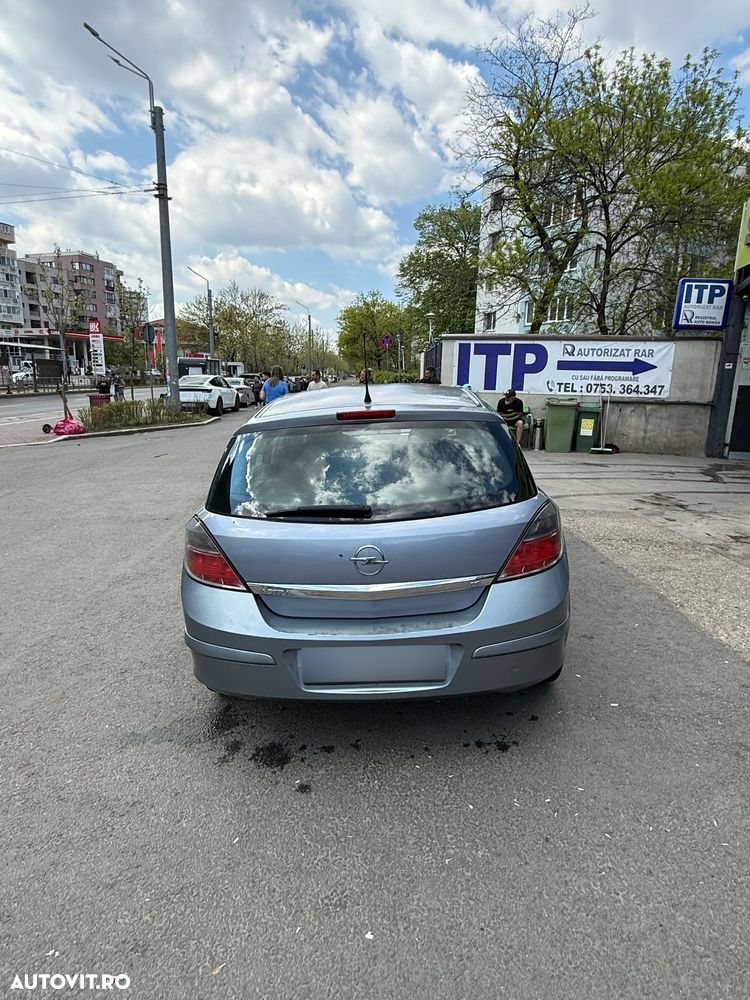 Opel Astra - 4