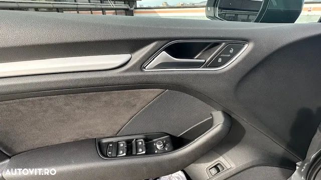 Audi A3 40 TFSIe Sportback S tronic S line - 17