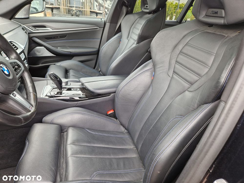 BMW Seria 5 M550i xDrive sport - 19
