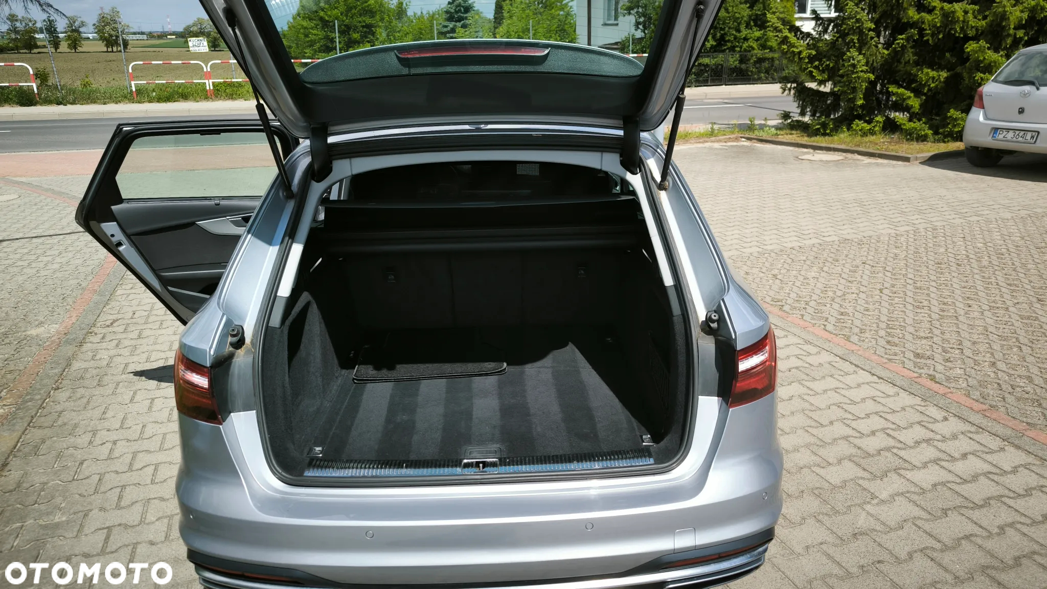 Audi A4 2.0 TDI Design S tronic - 13