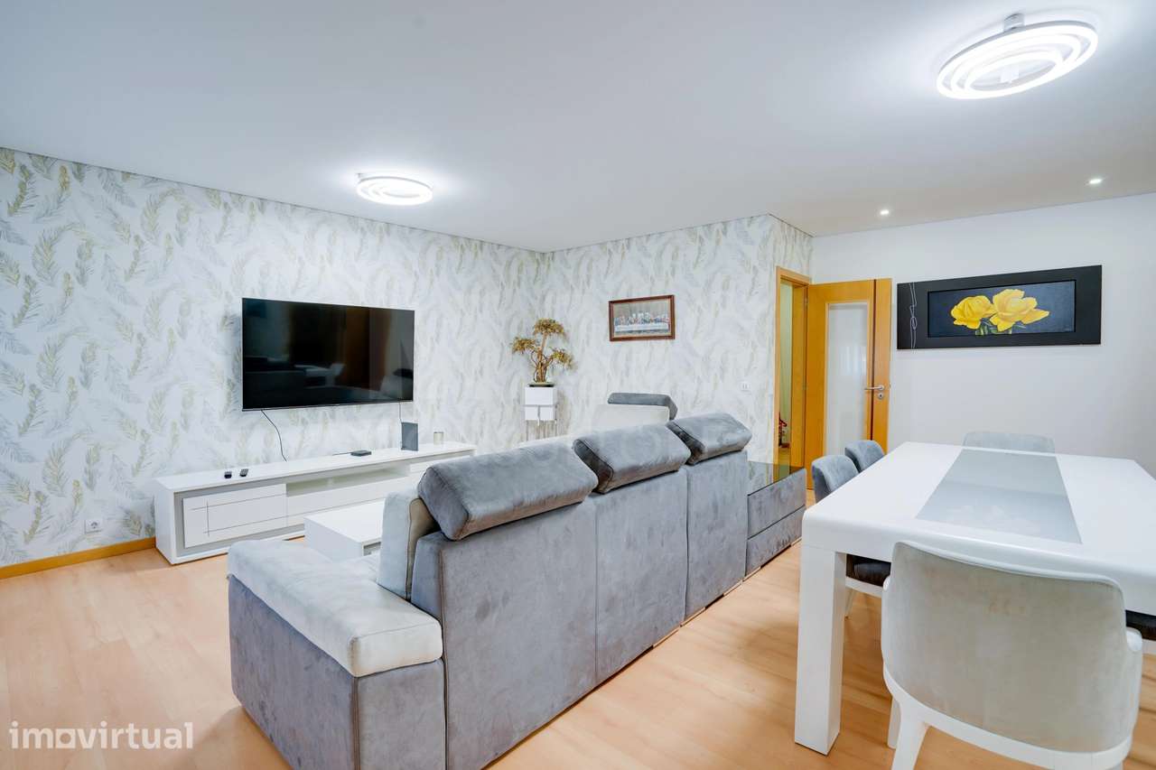 Apartamento T3 Mobiliado | Famões - Urb. Courela dos Fornos - Grande imagem: 3/32