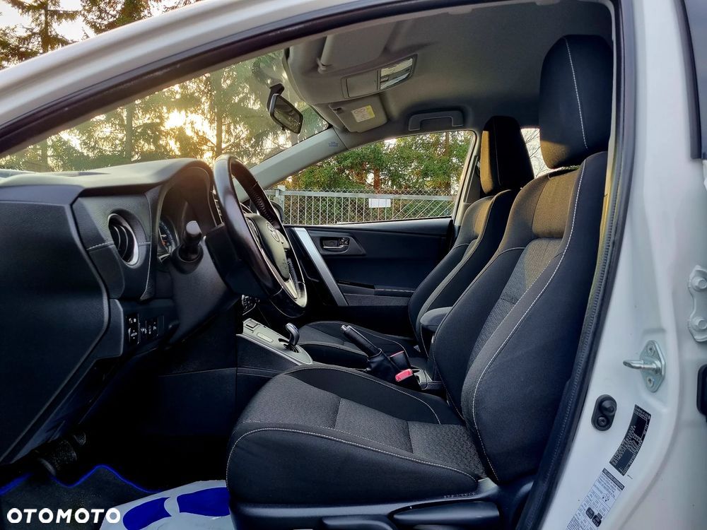 Toyota Auris - 9