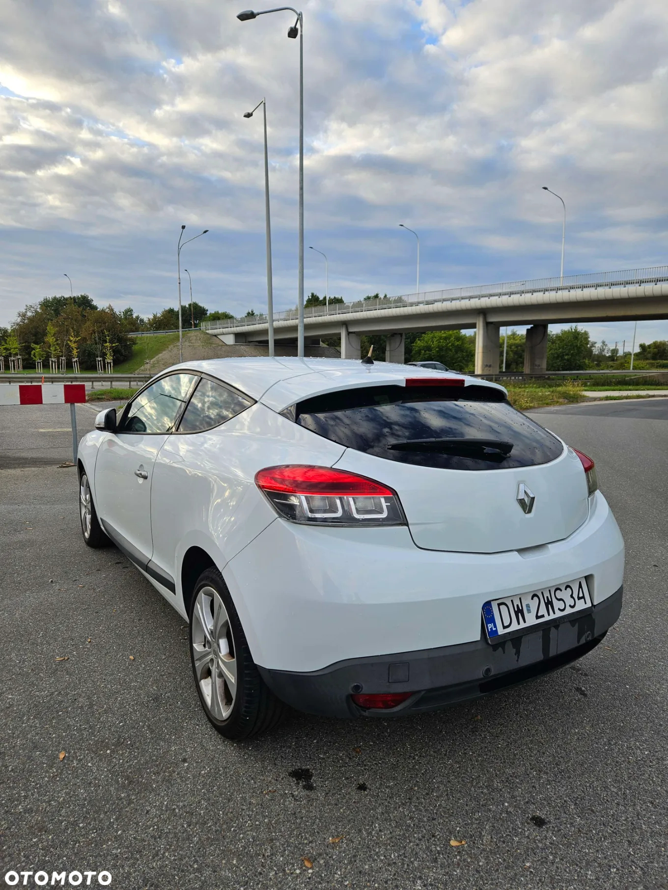 Renault Megane 1.6 Coupe Dynamique - 4