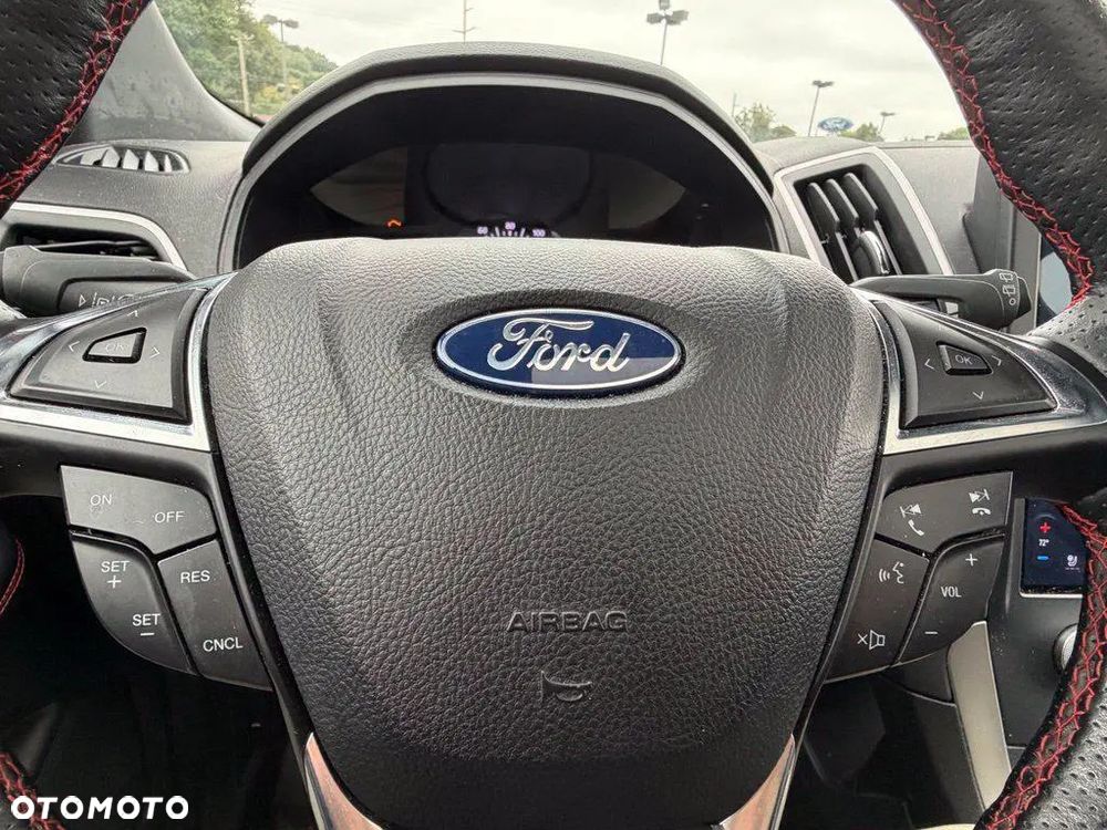 Ford Edge - 15