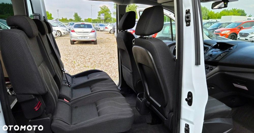 Ford Transit Connect - 34