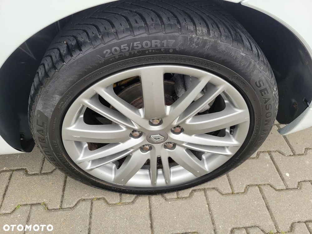 Renault Megane dCi 110 FAP EDC Bose Edition - 22
