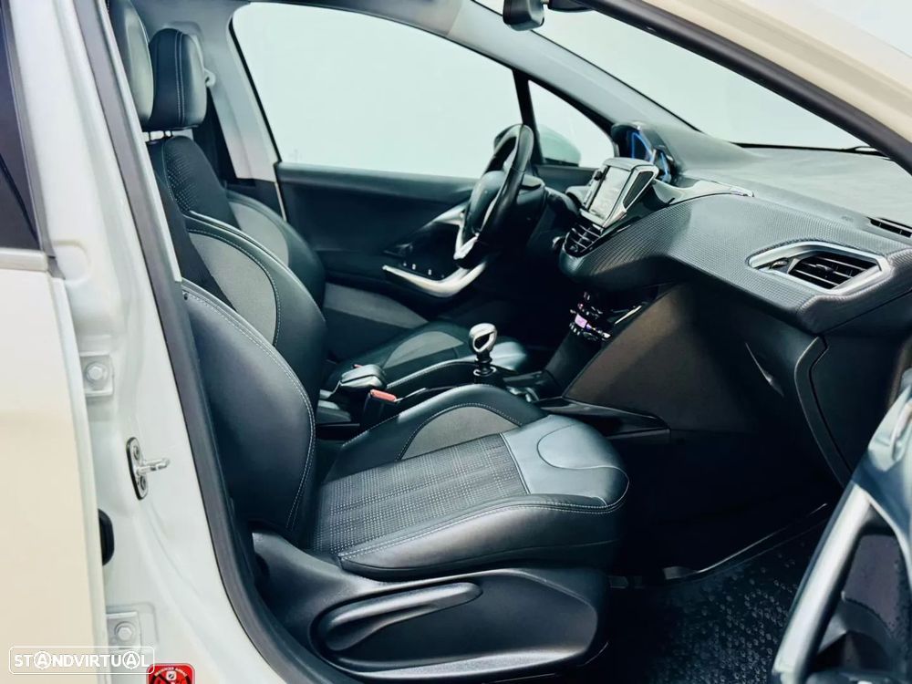 Peugeot 2008 1.6 BlueHDi Allure - 52