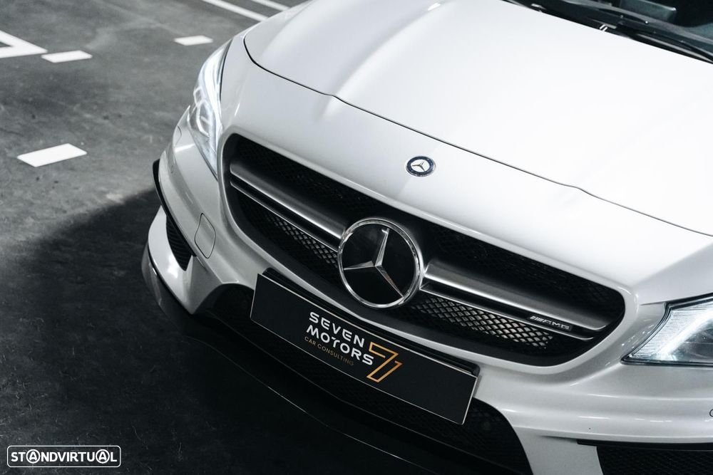 Mercedes-Benz CLA 45 AMG 4-Matic - 8