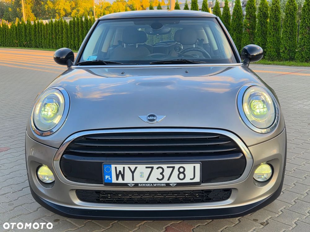 MINI Cooper Seven Chili - 31