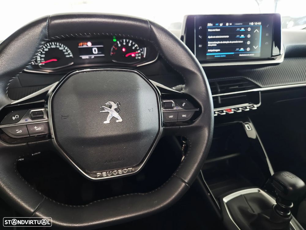 Peugeot 2008 - 30
