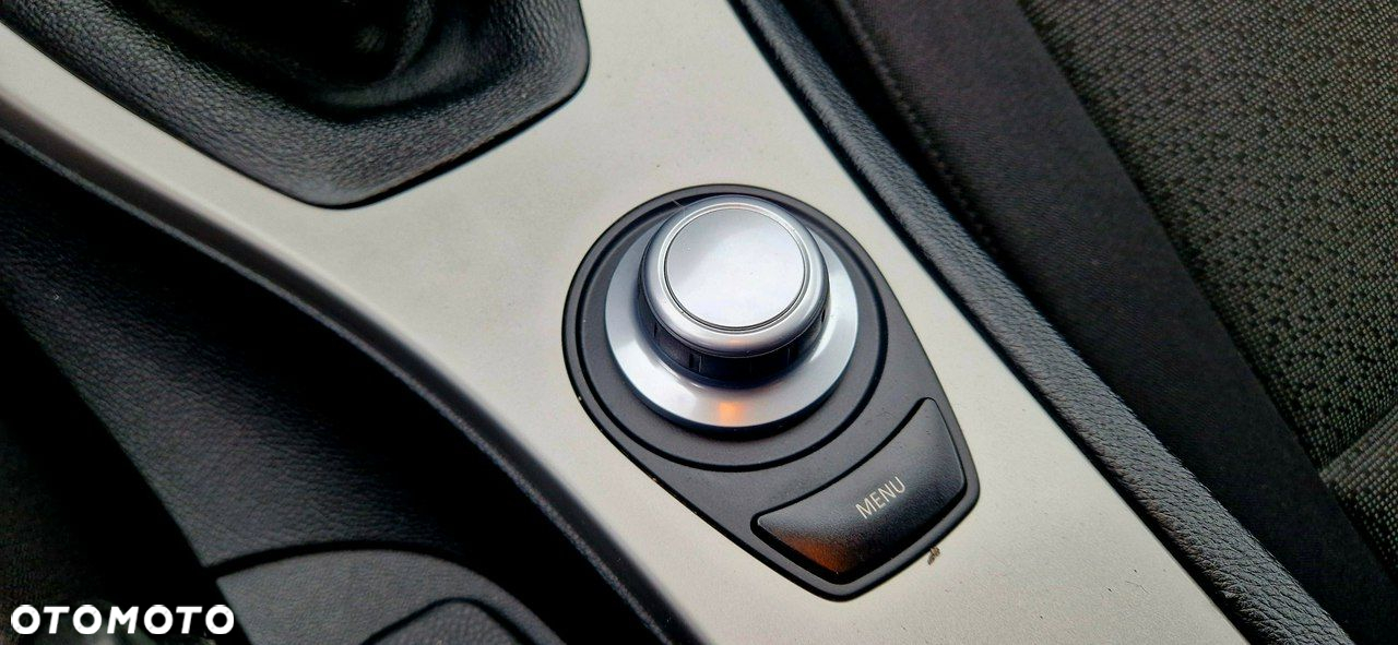BMW Seria 3 320d - 37