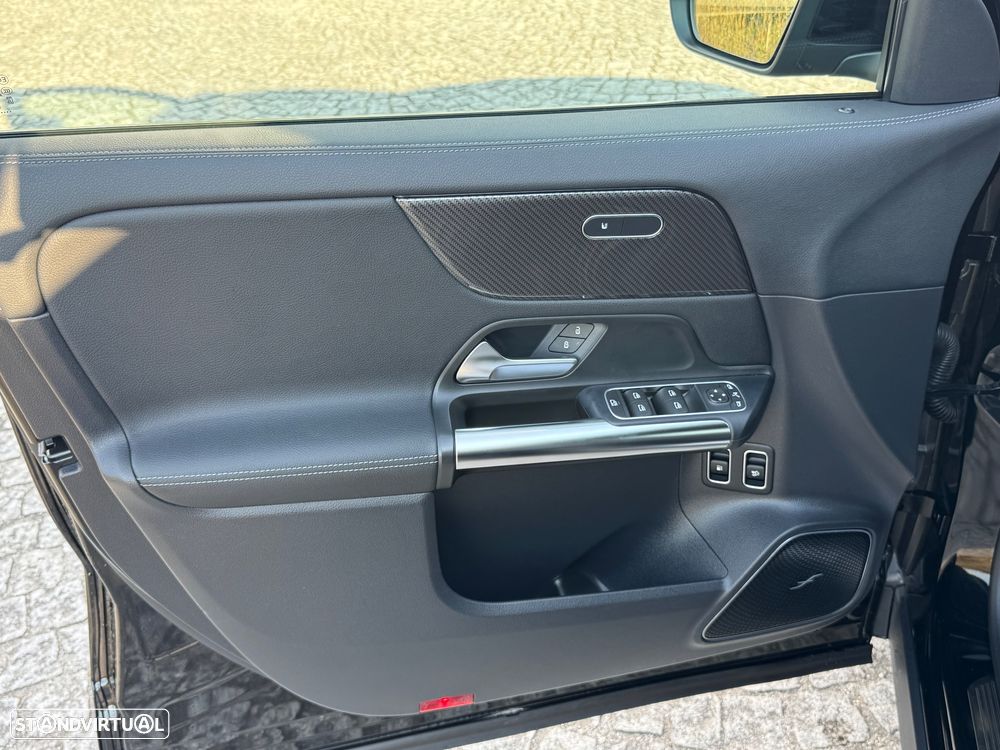 Mercedes-Benz GLA 250 e 8G-DCT AMG Line - 11