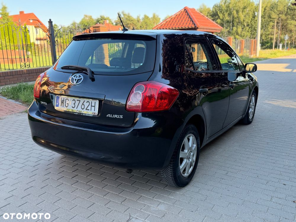 Toyota Auris 1.4 D-4D Edition - 4