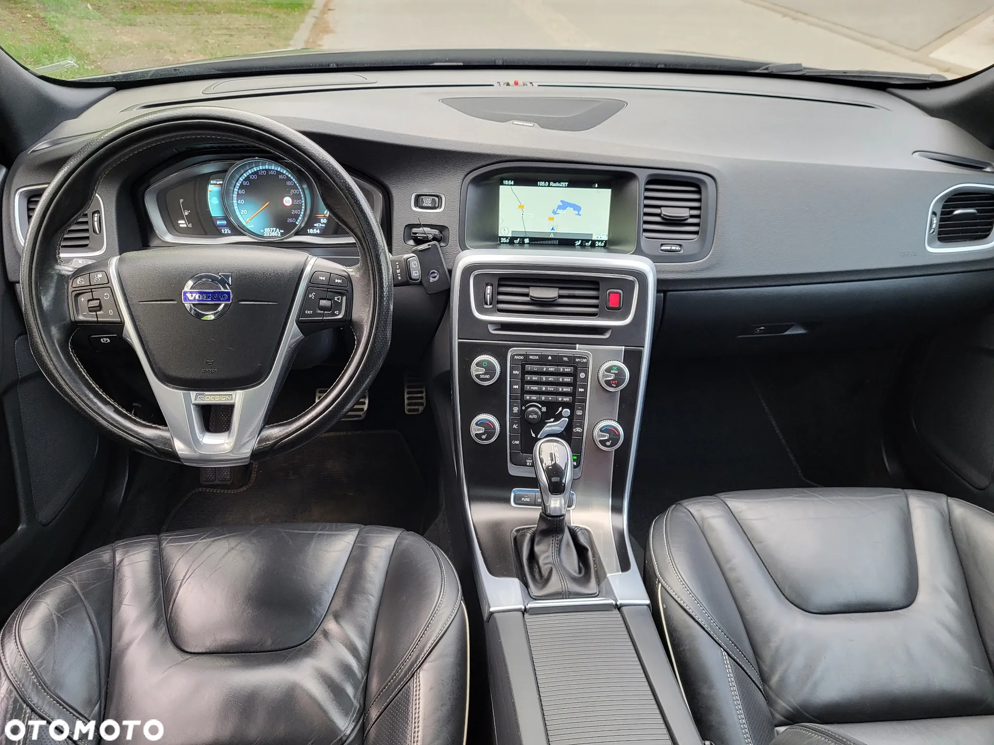 Volvo V60 D5 R-Design Ocean Race - 34