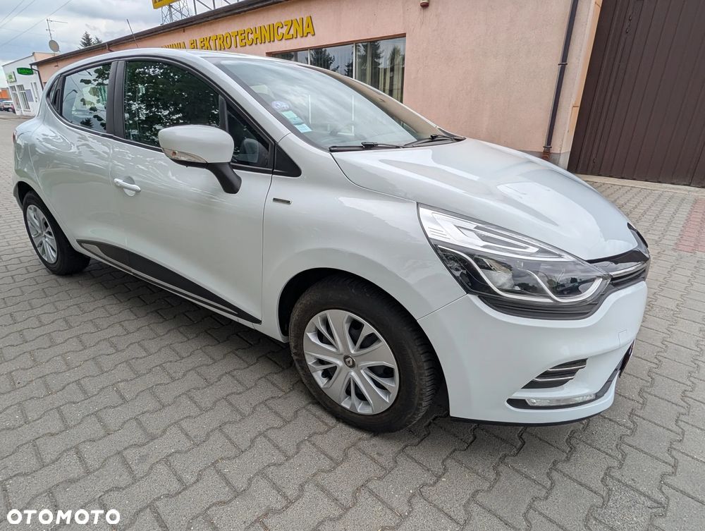 Renault Clio - 6