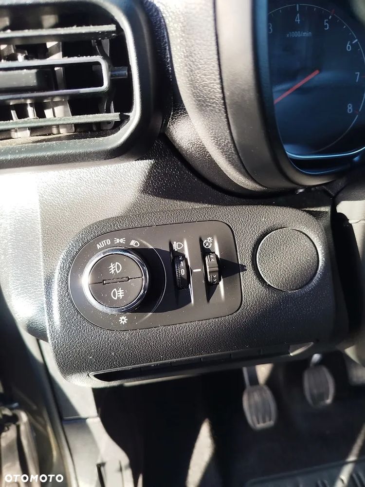 Opel Combo XL 1.5 D Start/Stop Elegance - 27