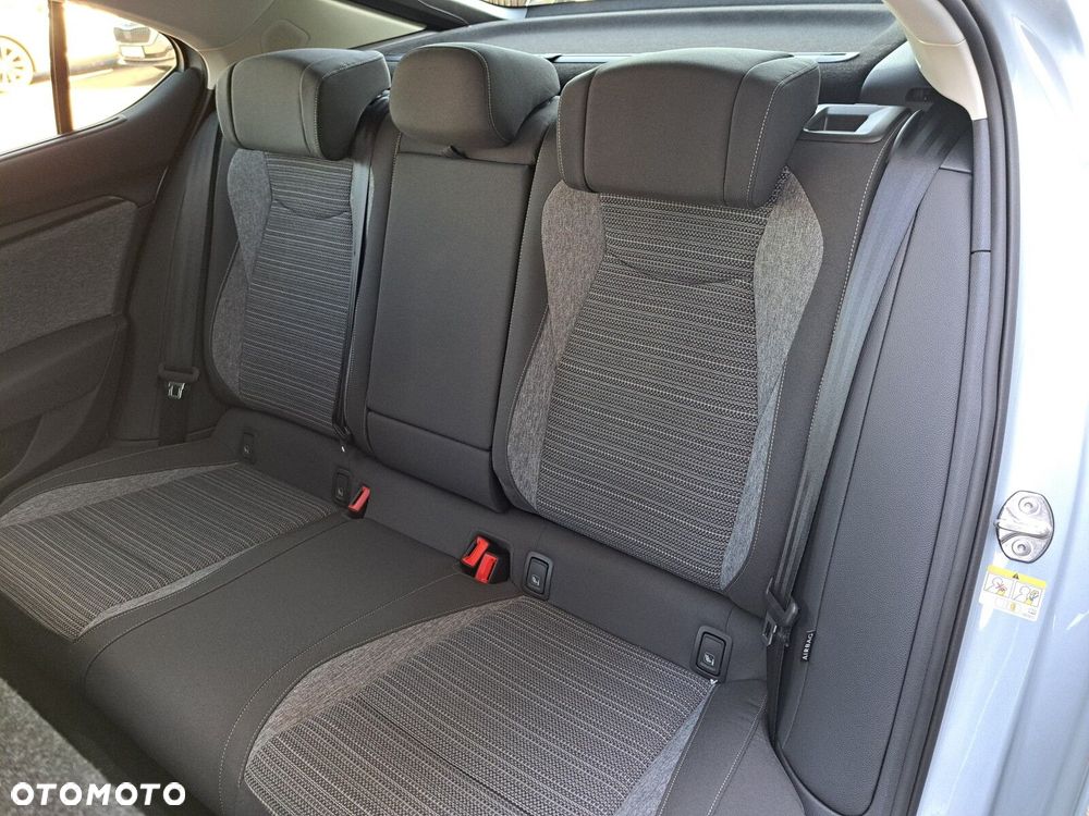 Skoda Superb 2.0 TSI Selection DSG - 29