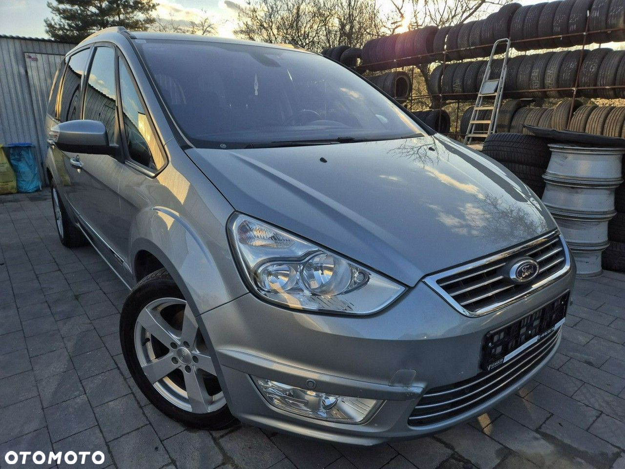 Ford Galaxy - 2