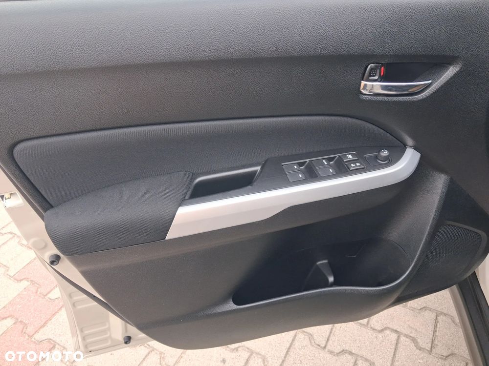 Suzuki Vitara 1.6 (4x4) Allgrip Comfort+ - 14