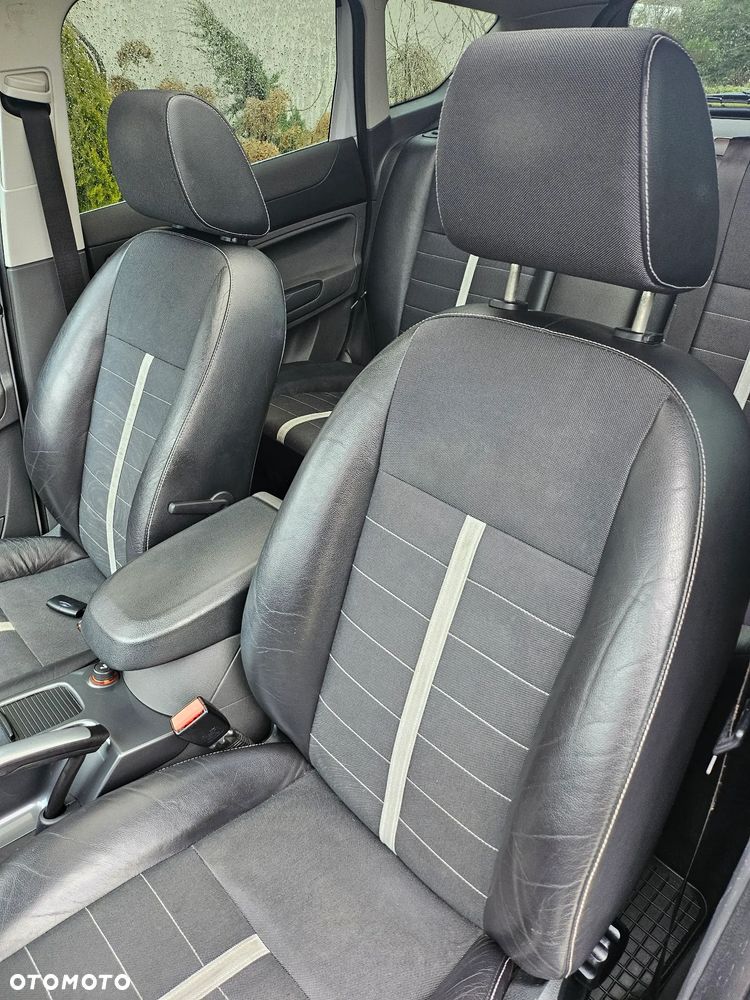 Ford Kuga 2.0 TDCi Titanium - 6