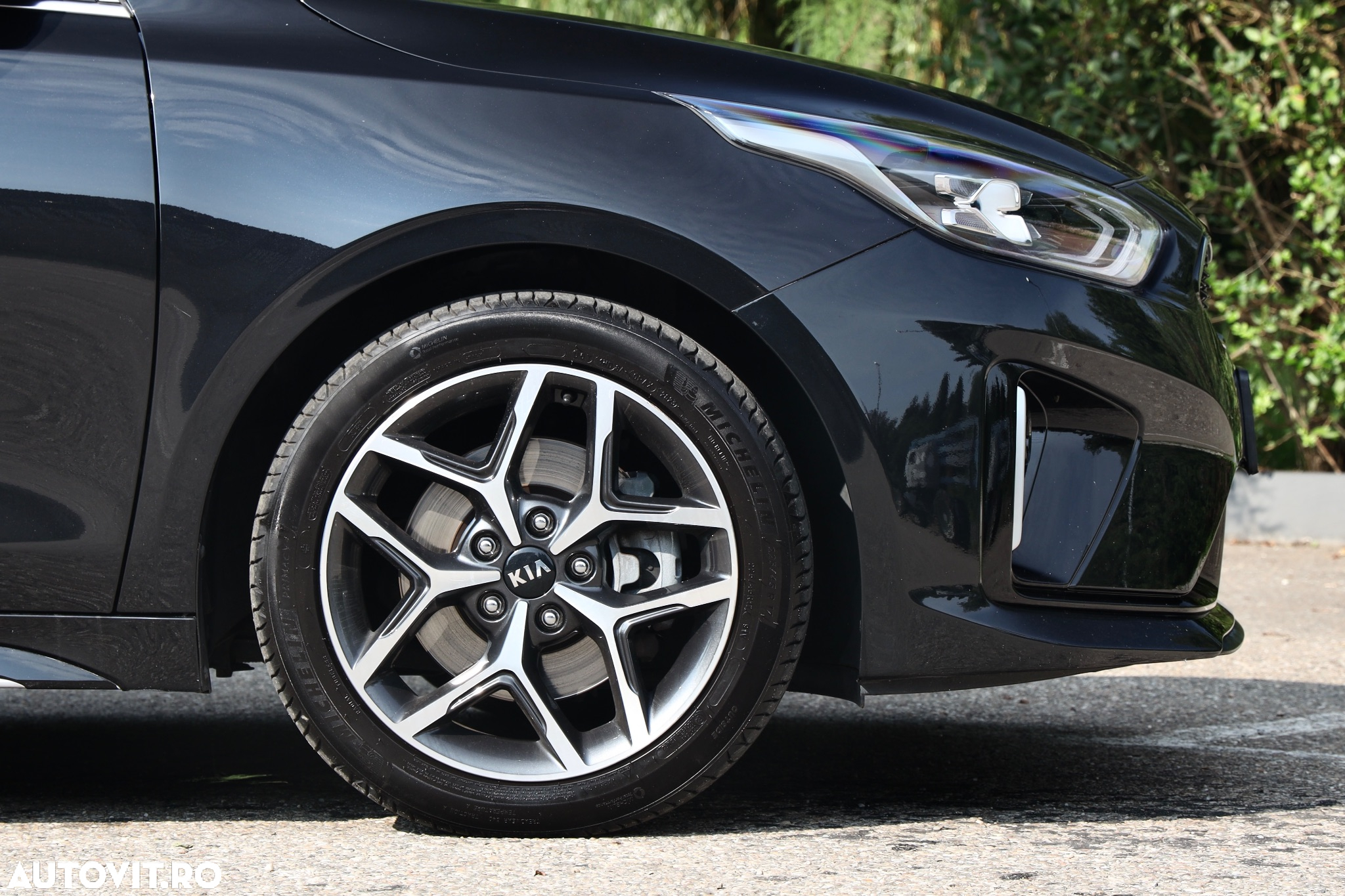 Kia Pro Ceed ProCeed 1.4 T-GDI 7DCT GT Line - 33