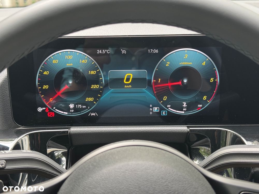 Mercedes-Benz GLA 180 d Business Edition - 17