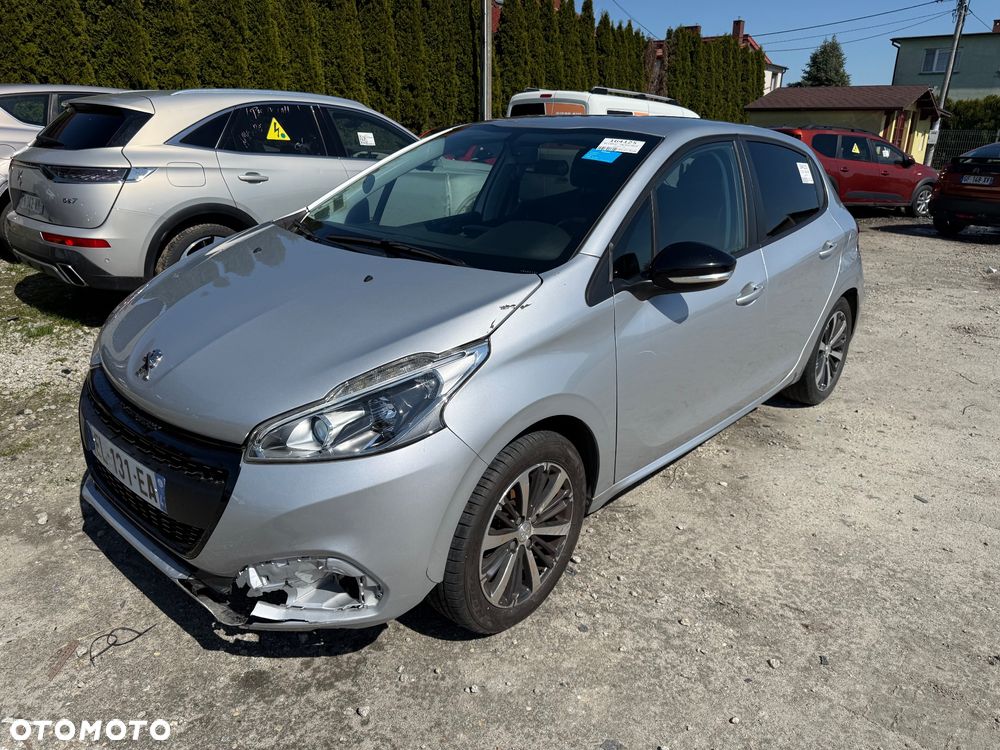 Peugeot 208 - 3