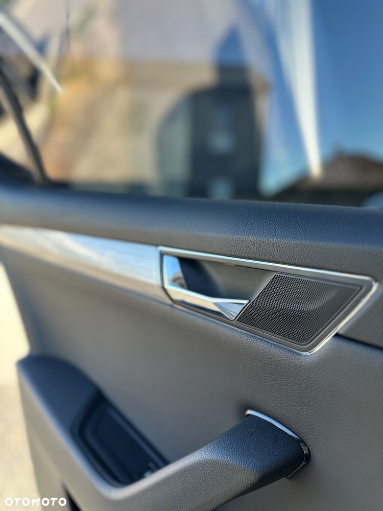 Skoda Superb 2.0 TDI SCR Ambition - 12